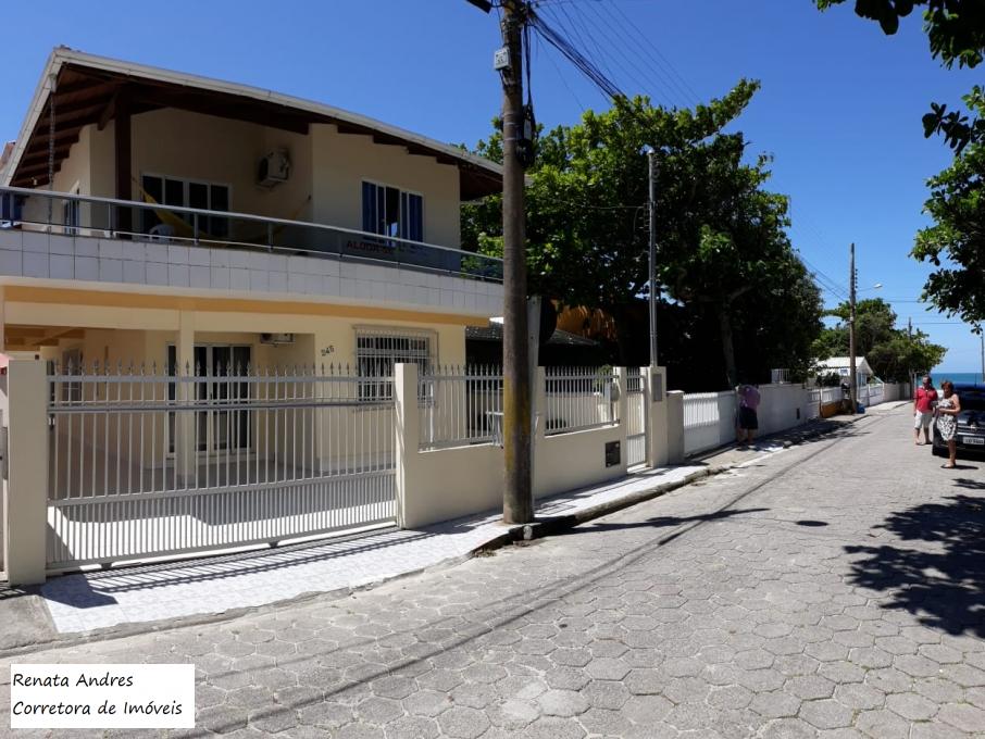 Casa - Aluguel - Bombinhas - SC - Canto Grande