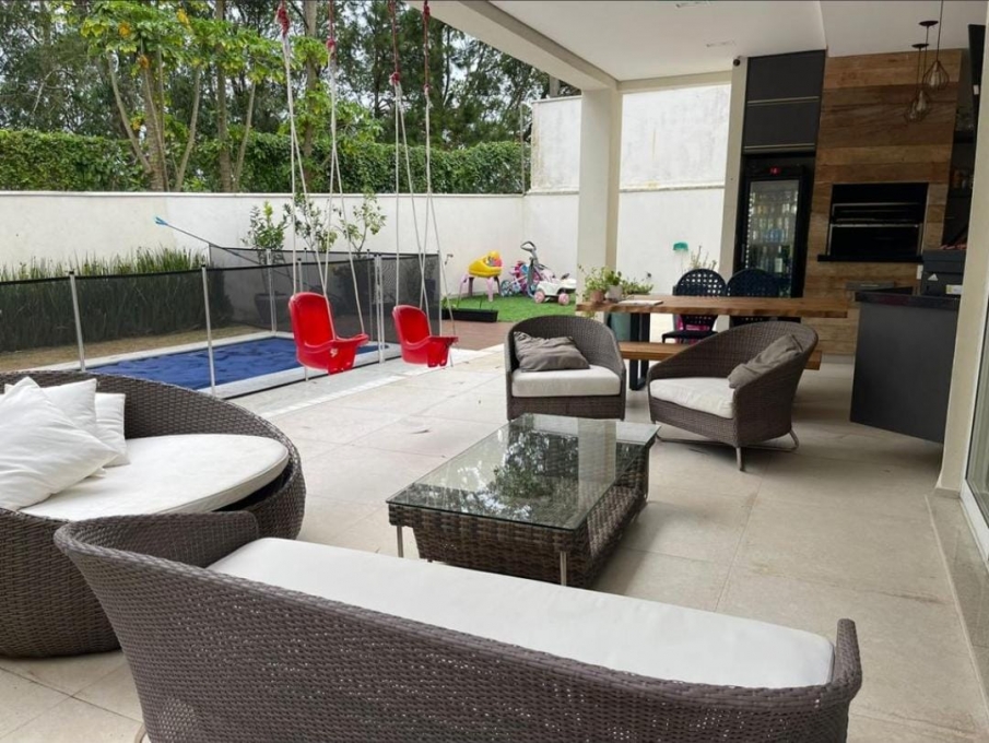 Casa em Condomínio - Venda - Santana de Parnaíba - SP - Alphaville