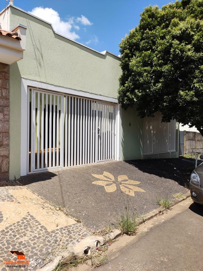 Casa - Venda - Araras - SP - Centro