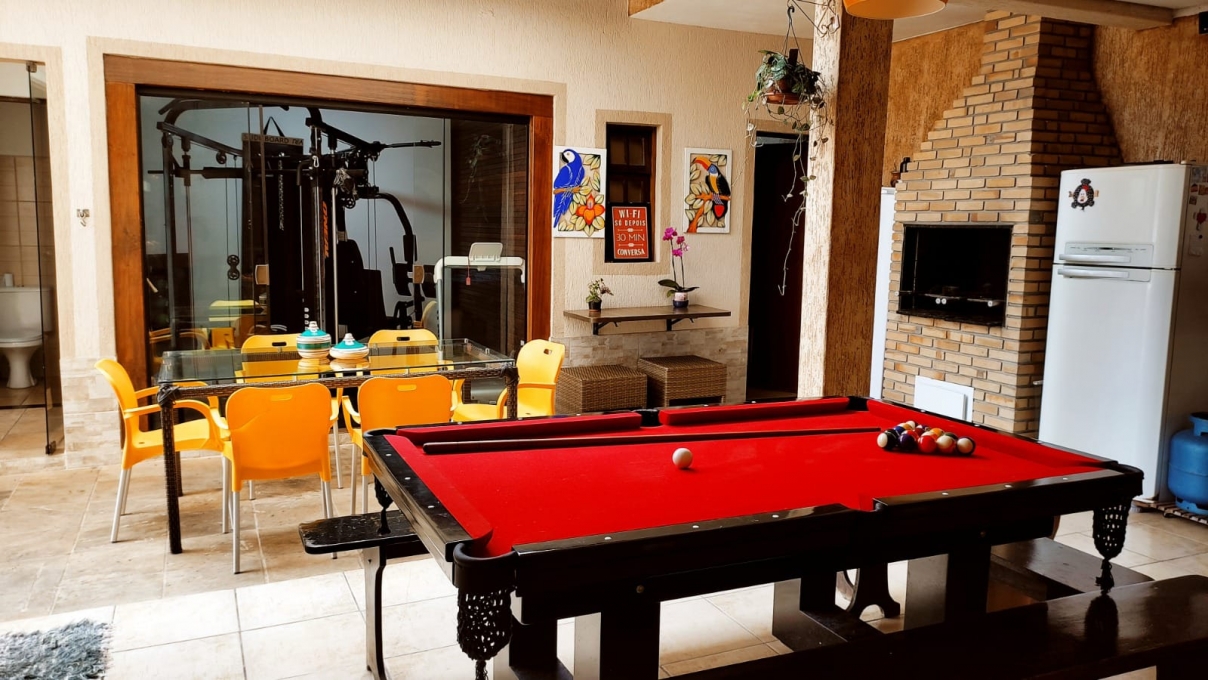 Casa c/ piscina - Venda - Caraguatatuba - SP - GAIVOTAS